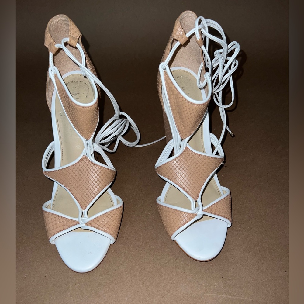 VINCE CAMUTO lace up wedges